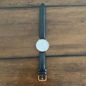 Daniel Wellington Rose gold watch